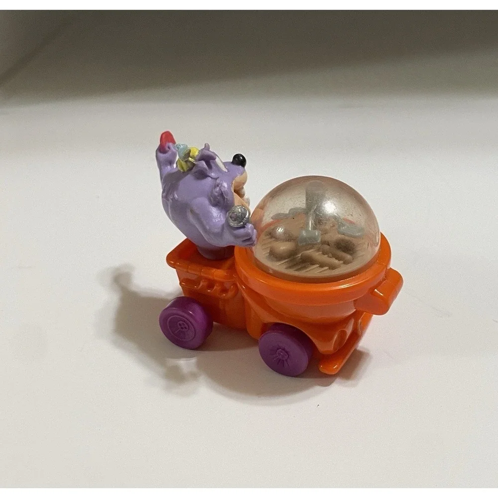 Vintage 1992 Warner Bros. Looney Toons Dizzy Devil Spinning Grill Car 2.5